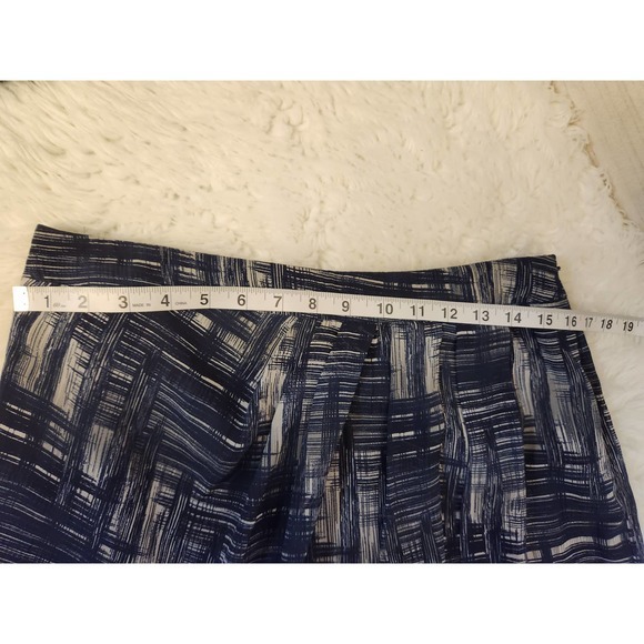 Ann Taylor Loft Women's Black Geometric Side Zip Knee Length Mini Skirt Size 8 - Picture 5 of 6